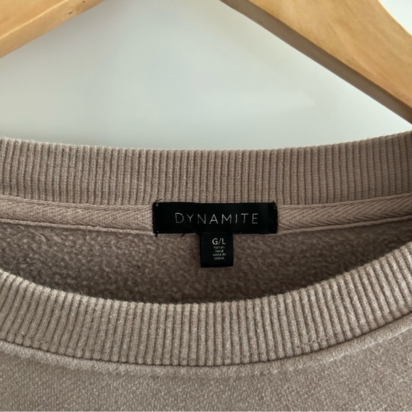 Cute basic dynamite sweatshirt - Picture 3 of 3